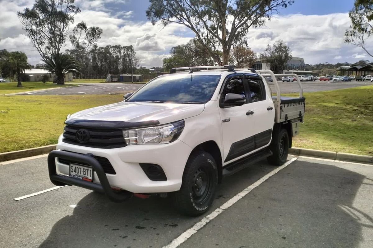 2017 Toyota Hilux SR GUN126R 4X4