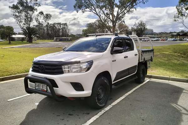 2017 Toyota Hilux SR GUN126R 4X4