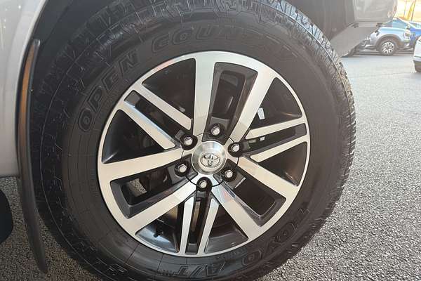 2017 Toyota Hilux SR5 GUN126R 4X4