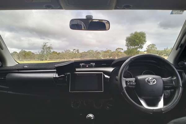 2017 Toyota Hilux SR GUN126R 4X4