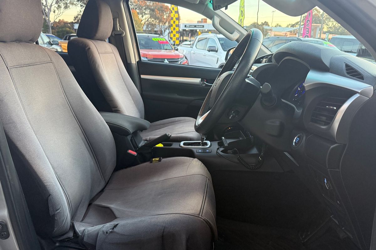 2017 Toyota Hilux SR5 GUN126R 4X4