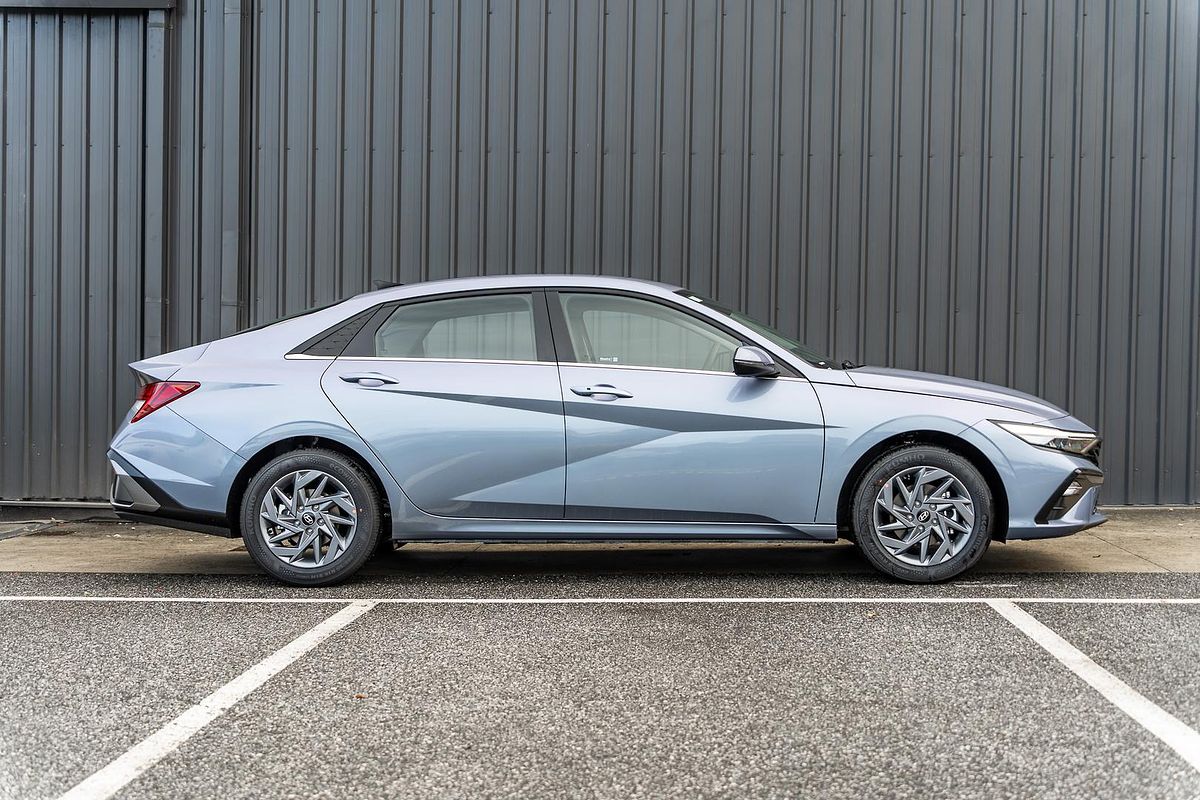 2025 Hyundai i30 Elite Hybrid CN7.V2