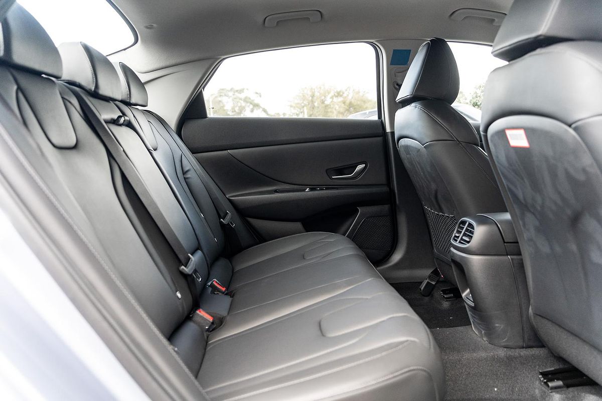 2025 Hyundai i30 Elite Hybrid CN7.V2