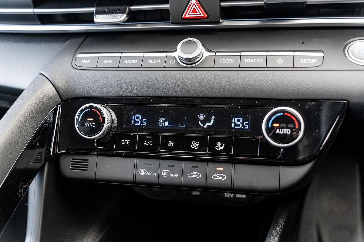 2025 Hyundai i30 Elite Hybrid CN7.V2