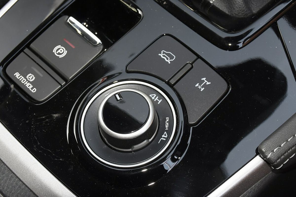 2025 Isuzu MU-X LS-U