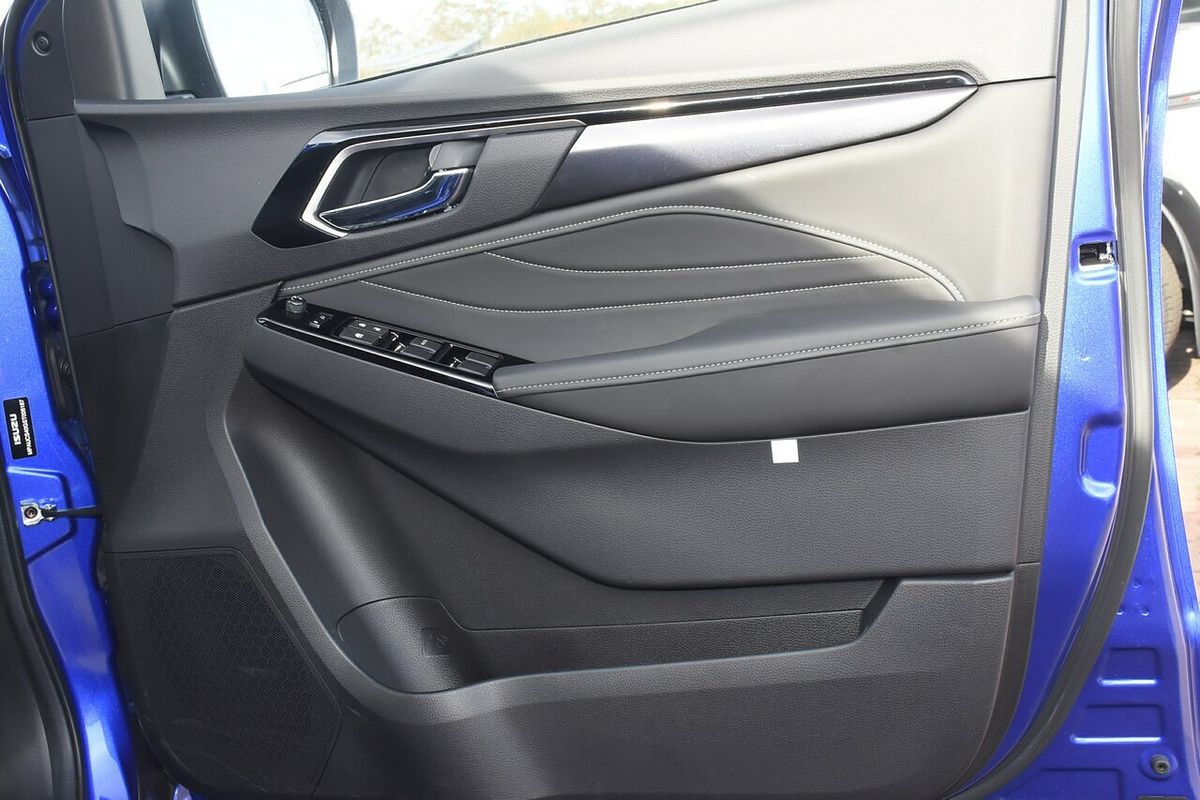 2025 Isuzu MU-X LS-T