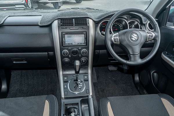 2014 Suzuki Grand Vitara Navigator JB