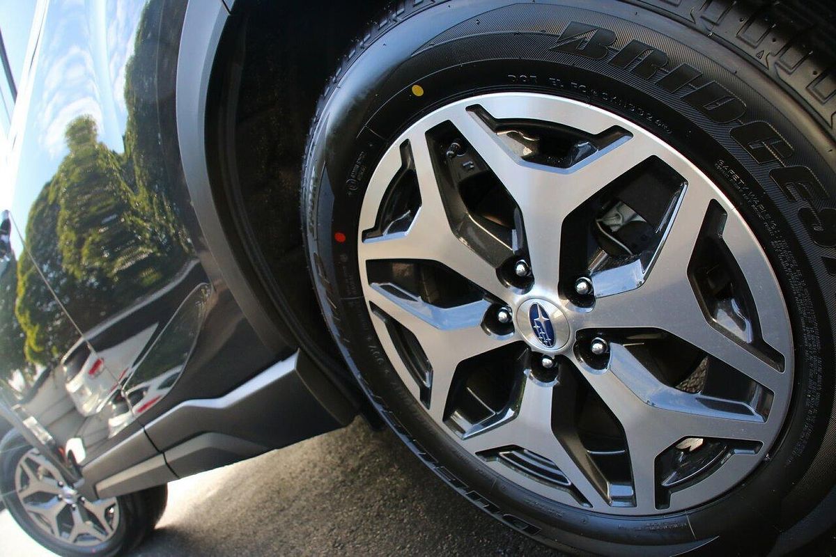 2024 Subaru Forester 2.5i Luxury Special Edition S5