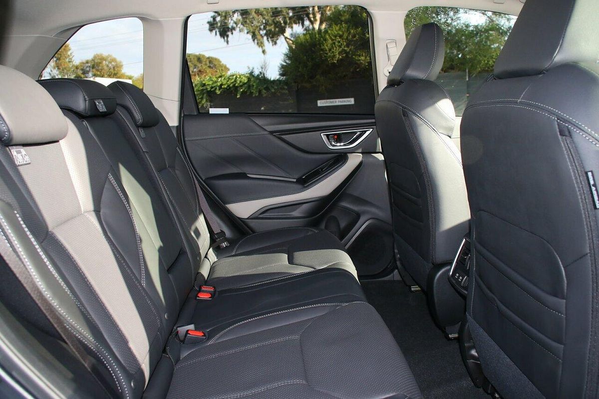 2024 Subaru Forester 2.5i Luxury Special Edition S5