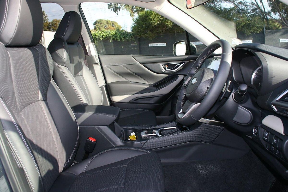 2024 Subaru Forester 2.5i Luxury Special Edition S5