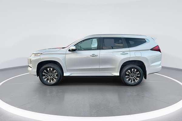 2022 Mitsubishi Pajero Sport GLS QF