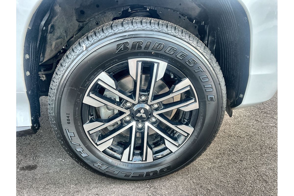 2022 Mitsubishi Pajero Sport GLS QF