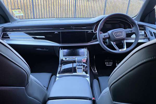 2025 Audi Q8 55 TFSI S line F1