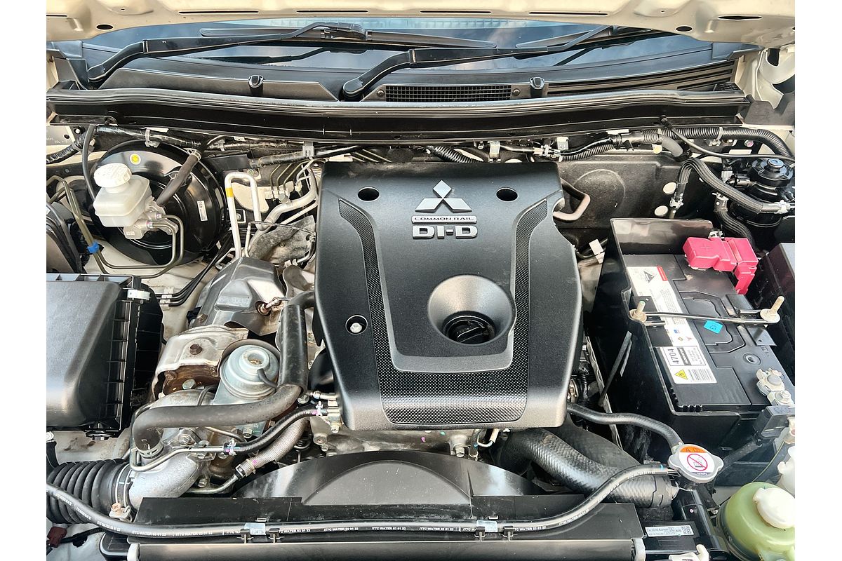 2022 Mitsubishi Pajero Sport GLS QF