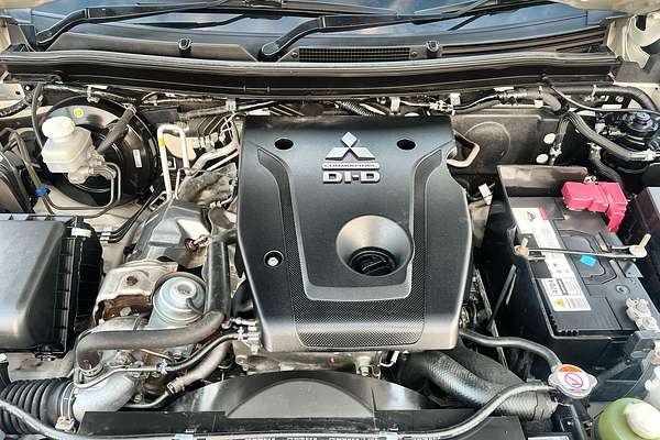 2022 Mitsubishi Pajero Sport GLS QF