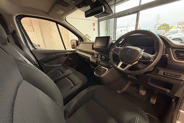 2025 Renault Trafic Premium X82 LWB