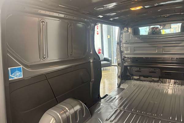 2025 Renault Trafic Premium X82 LWB