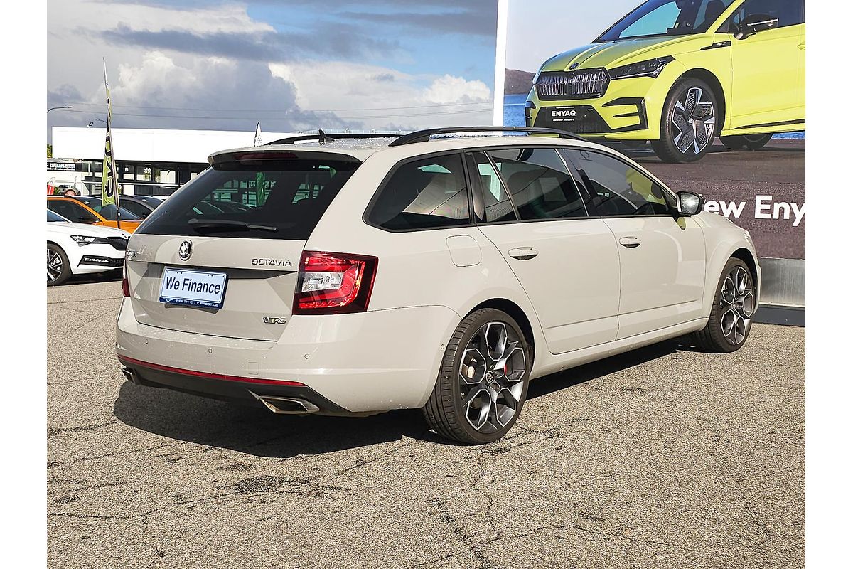 2020 SKODA Octavia RS 245 NE