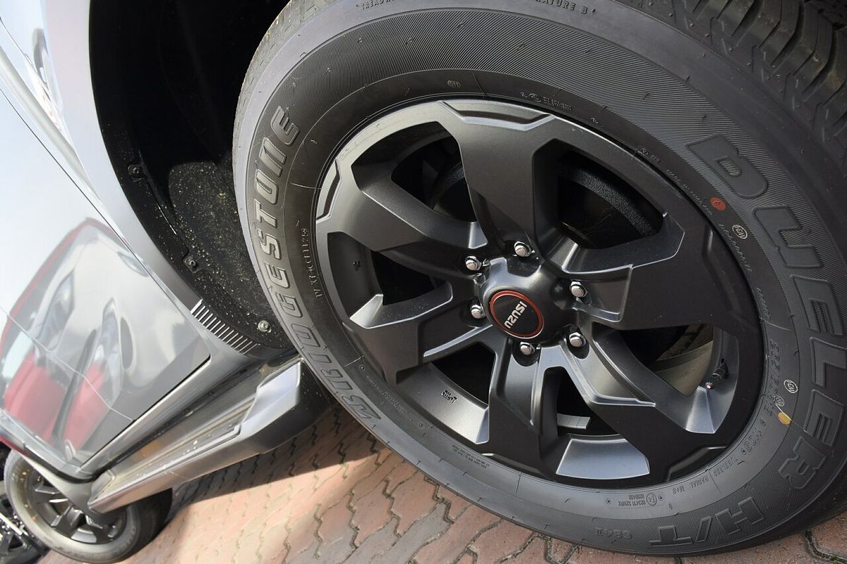 2025 Isuzu D-MAX X-TERRAIN 4X4