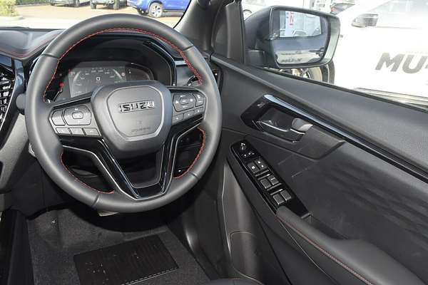 2025 Isuzu D-MAX X-TERRAIN 4X4