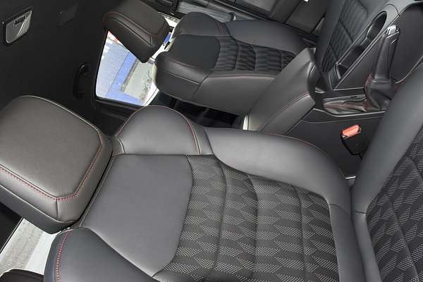 2025 Isuzu D-MAX X-TERRAIN 4X4