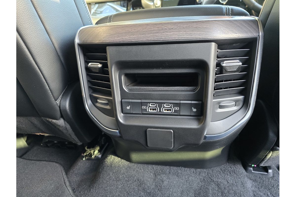 2025 RAM 1500 Laramie Sport Hurricane SO RamBox DT 4X4 SWB