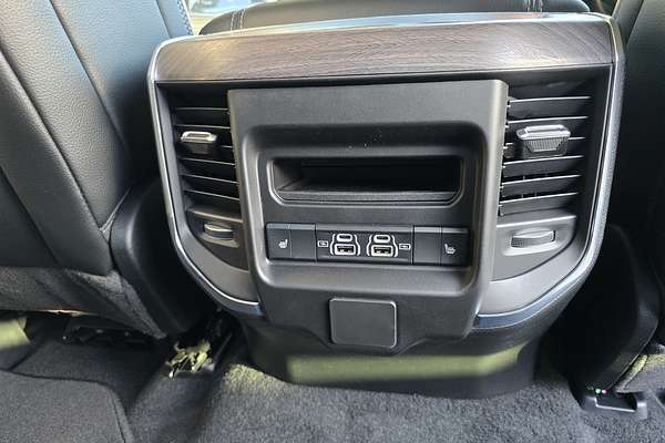 2025 RAM 1500 Laramie Sport Hurricane SO RamBox DT 4X4 SWB