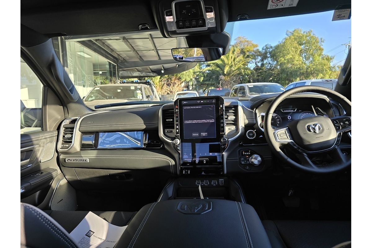 2025 RAM 1500 Laramie Sport Hurricane SO RamBox DT 4X4 SWB