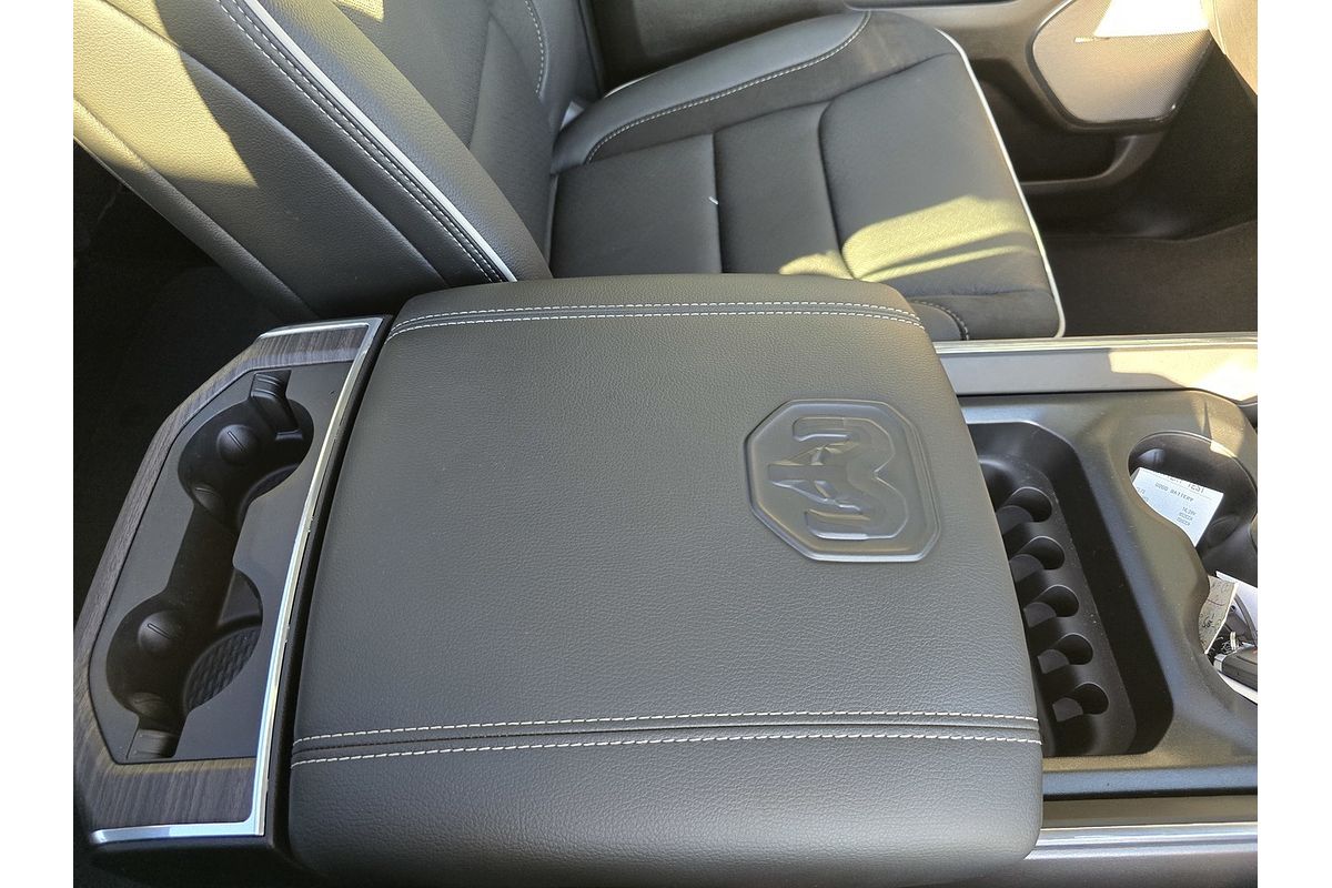 2025 RAM 1500 Laramie Sport Hurricane SO RamBox DT 4X4 SWB