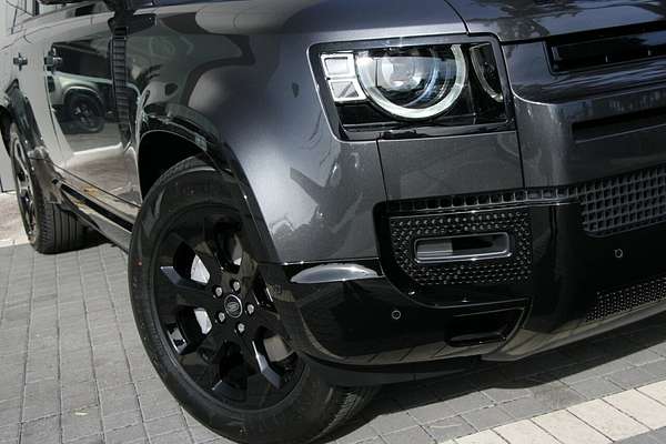 2025 Land Rover Defender 130 D350 X-Dynamic SE L663