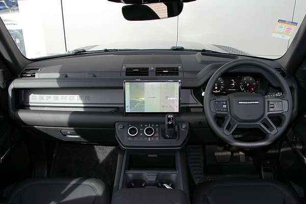 2025 Land Rover Defender 130 D350 X-Dynamic SE L663