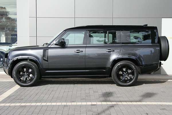 2025 Land Rover Defender 130 D350 X-Dynamic SE L663
