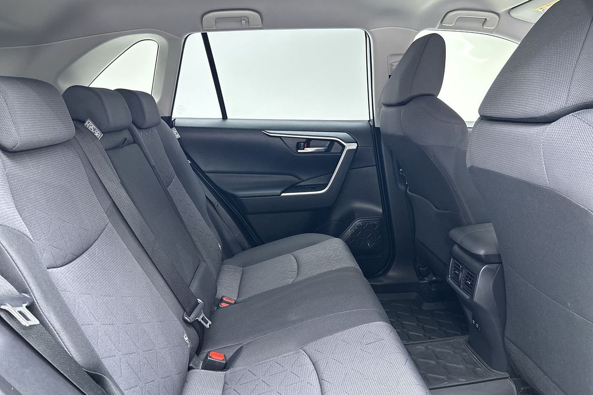 2021 Toyota RAV4 GXL AXAH54R