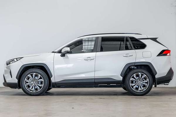 2022 Toyota RAV4 GXL MXAA52R