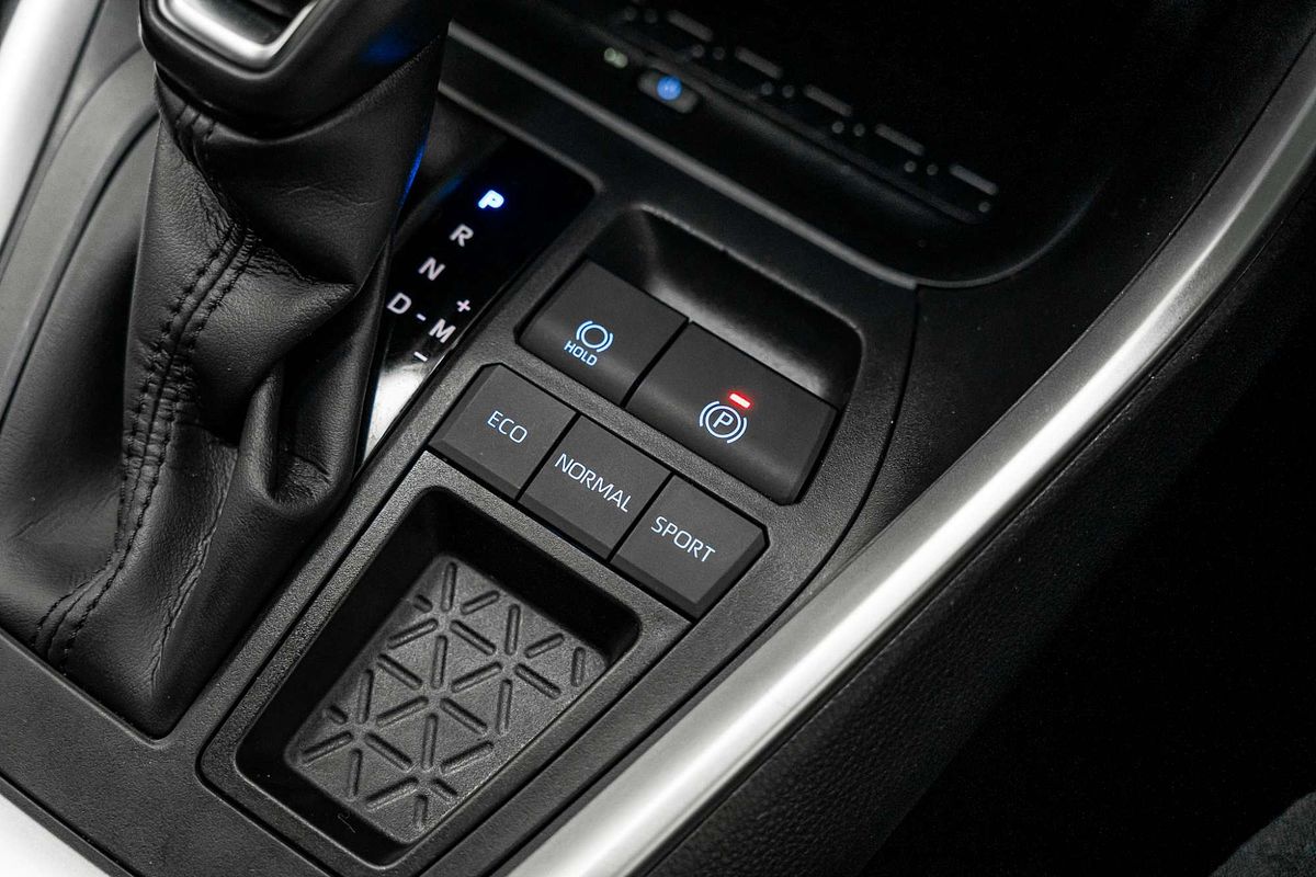 2022 Toyota RAV4 GXL MXAA52R