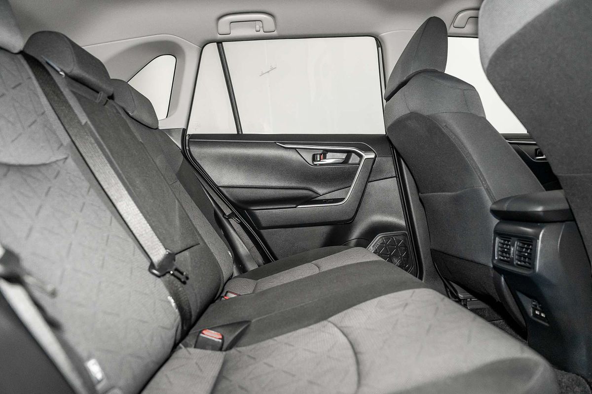 2022 Toyota RAV4 GXL MXAA52R
