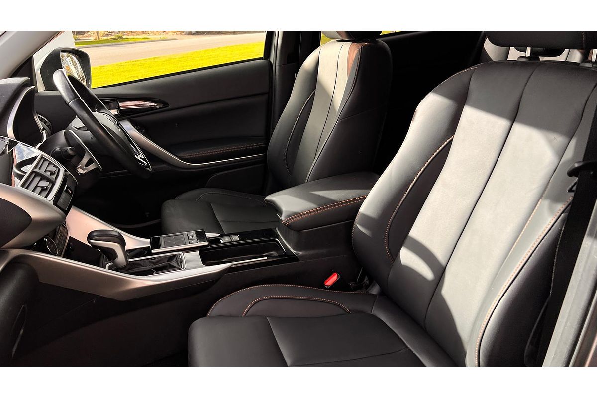 2018 Mitsubishi Eclipse Cross Exceed YA