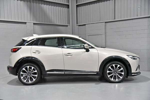 2022 Mazda CX-3 sTouring DK