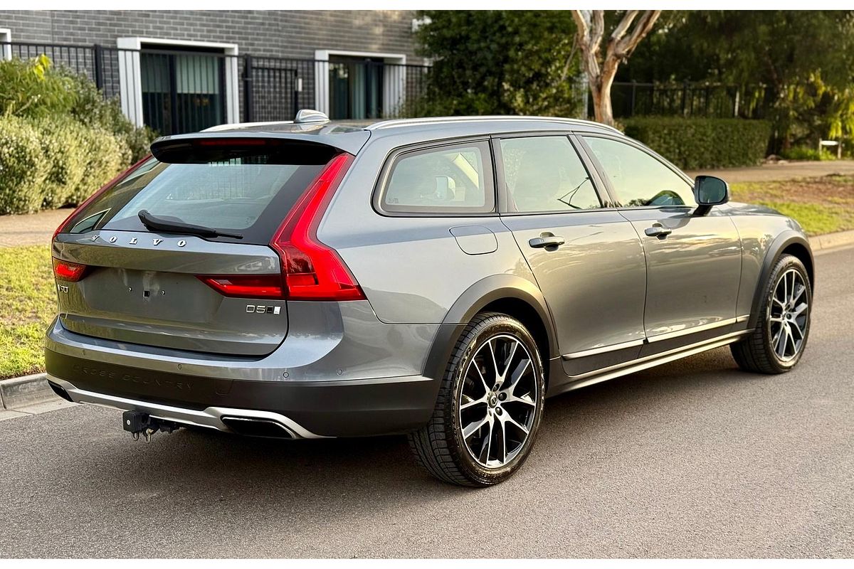 2017 Volvo V90 Cross Country D5 Inscription
