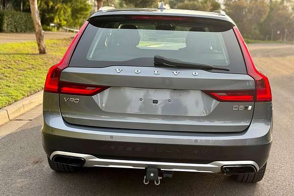 2017 Volvo V90 Cross Country D5 Inscription