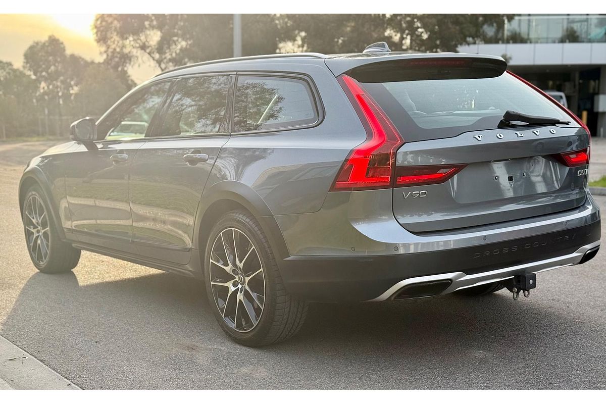 2017 Volvo V90 Cross Country D5 Inscription