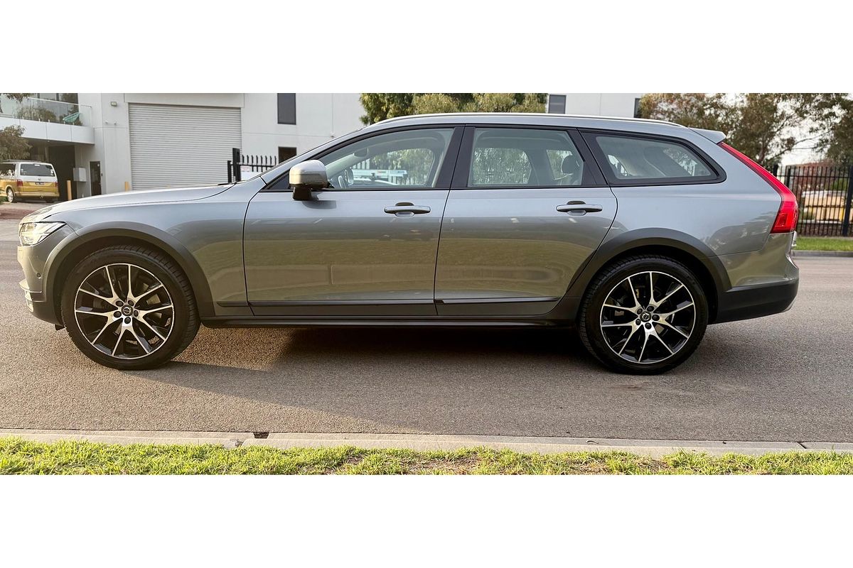2017 Volvo V90 Cross Country D5 Inscription