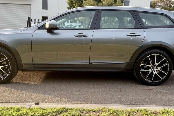 2017 Volvo V90 Cross Country D5 Inscription