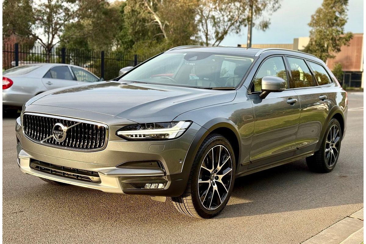 2017 Volvo V90 Cross Country D5 Inscription