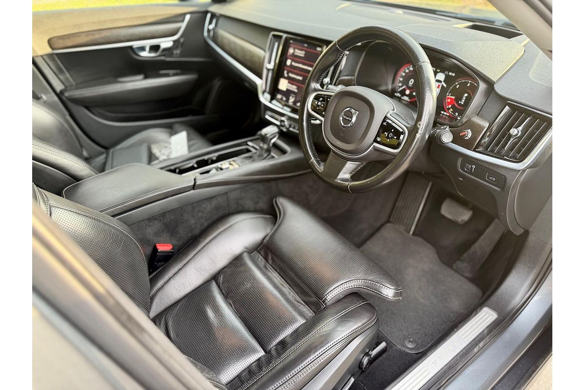 2017 Volvo V90 Cross Country D5 Inscription