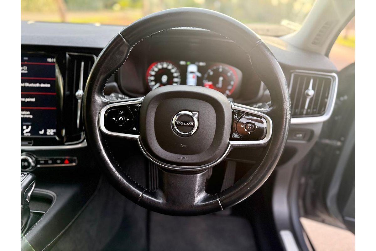 2017 Volvo V90 Cross Country D5 Inscription