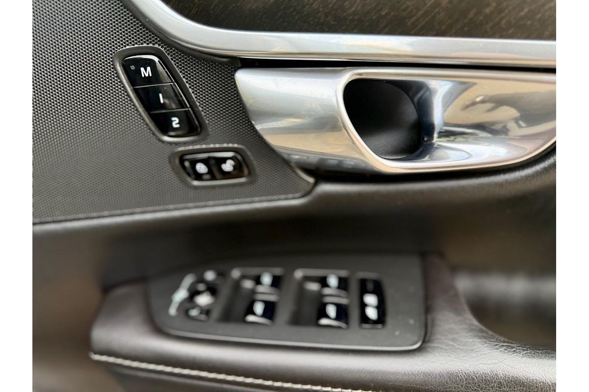 2017 Volvo V90 Cross Country D5 Inscription