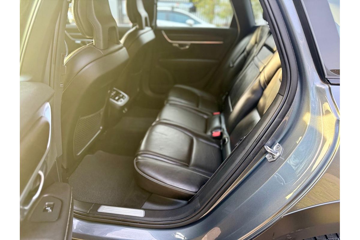 2017 Volvo V90 Cross Country D5 Inscription