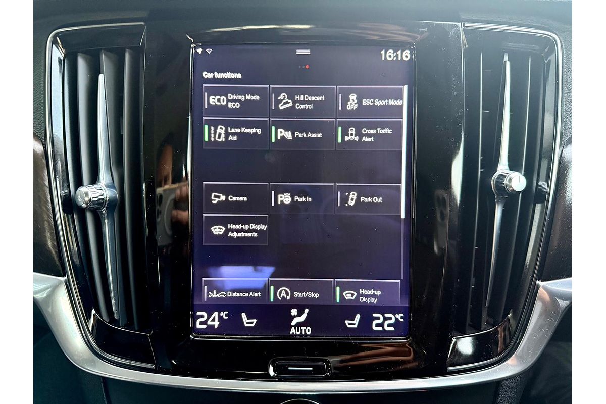 2017 Volvo V90 Cross Country D5 Inscription