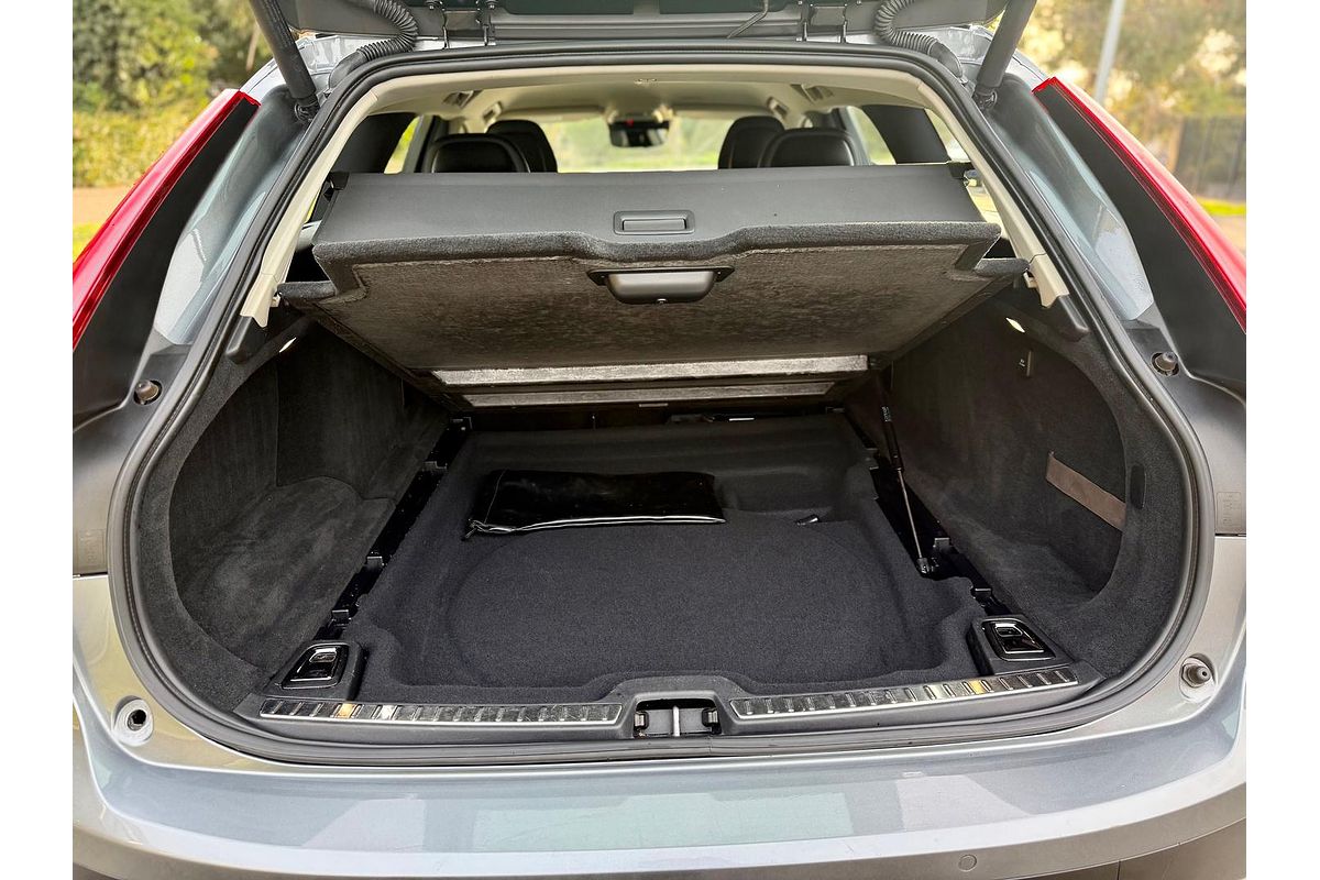 2017 Volvo V90 Cross Country D5 Inscription